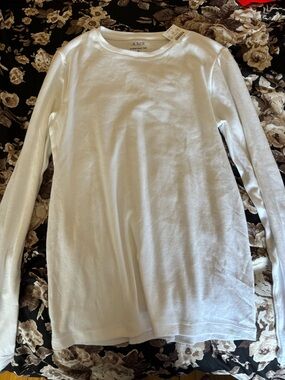 J Crew everyday tee NWT medium